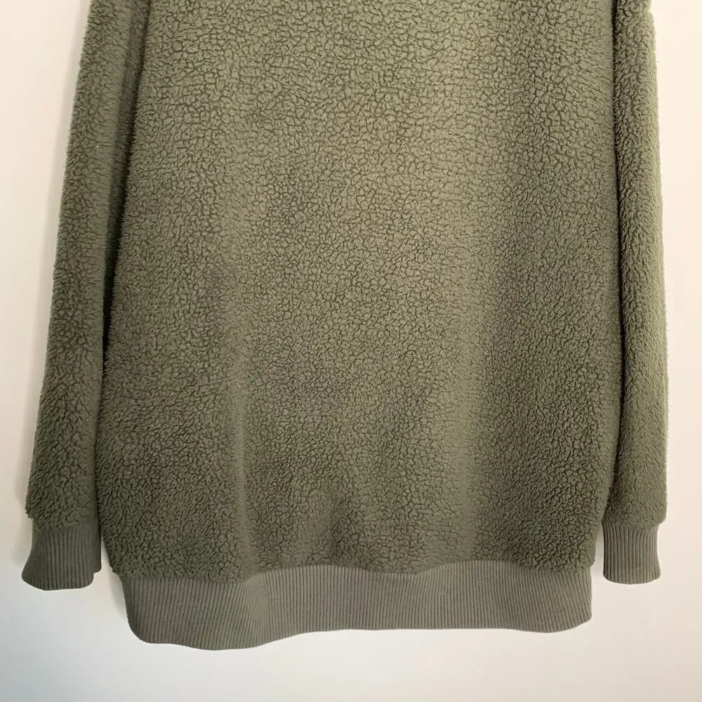 Athleta green neck